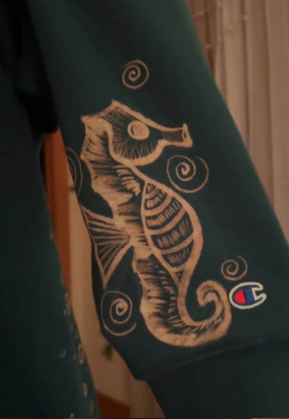 Valrai ™ Turtle Hoodie